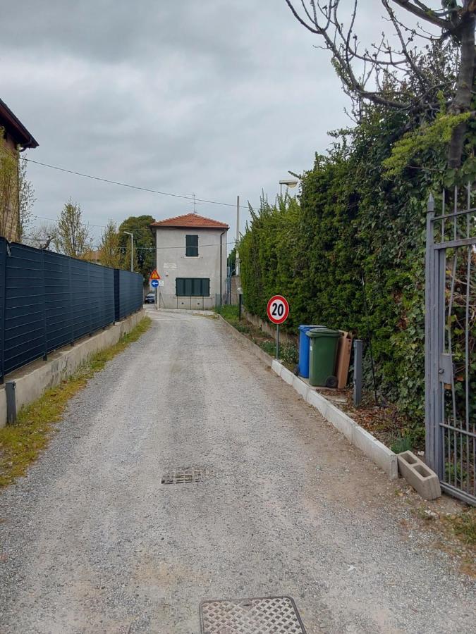 La Casa Di Alyss Apartment Bergamo Exterior foto